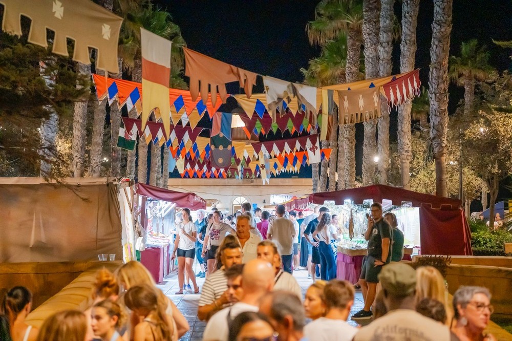 Éxito de asistencia en el Mercado Medieval de Roquetas de Mar